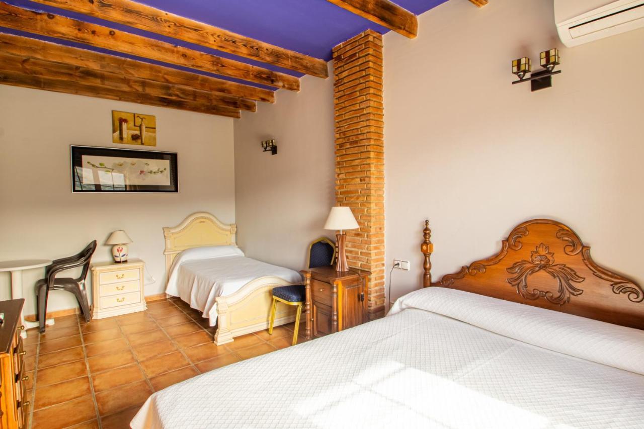 Double Room,1361663177:JPEG